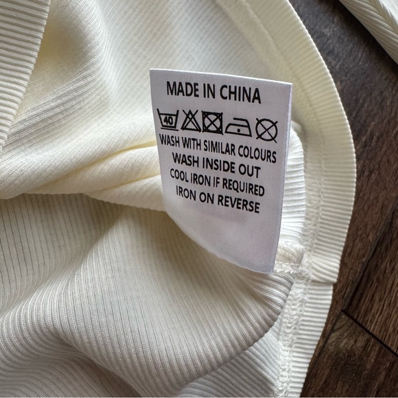 SOLD Area Stars NWT Cream Ford Puff Sleeve Rib Knit Long Sleeve Top - Picture 7 of 10